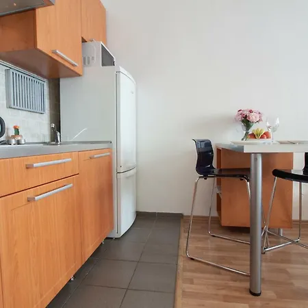 Апартаменты Vysehrad Apartmeet Прага