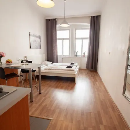 Vysehrad Apartmeet *